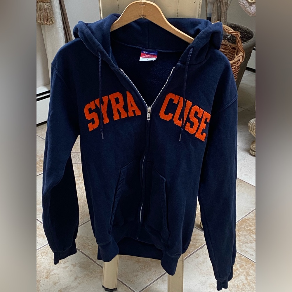 Syracuse University sweatshirt woman size small, front full zip hoodie EUC